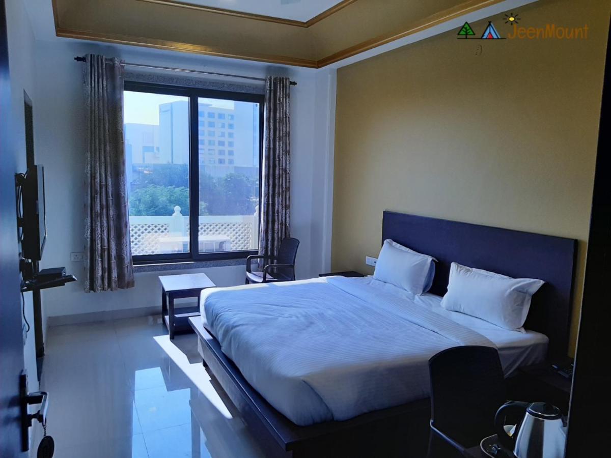 Jeenmount Heritage Boutique Hotel Jaipur Buitenkant foto
